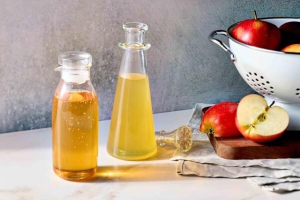 Kashmiri Apple Vinegar